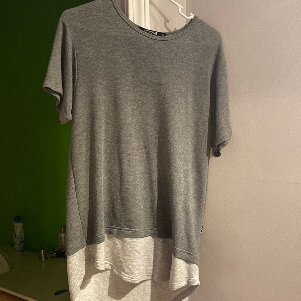 Mens small rustic dime drop tail Tshirt